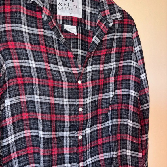 Frank & Eileen Women's Small Barry Red Gray Plaid 100% linen Button Down Blouse - Picture 2 of 11